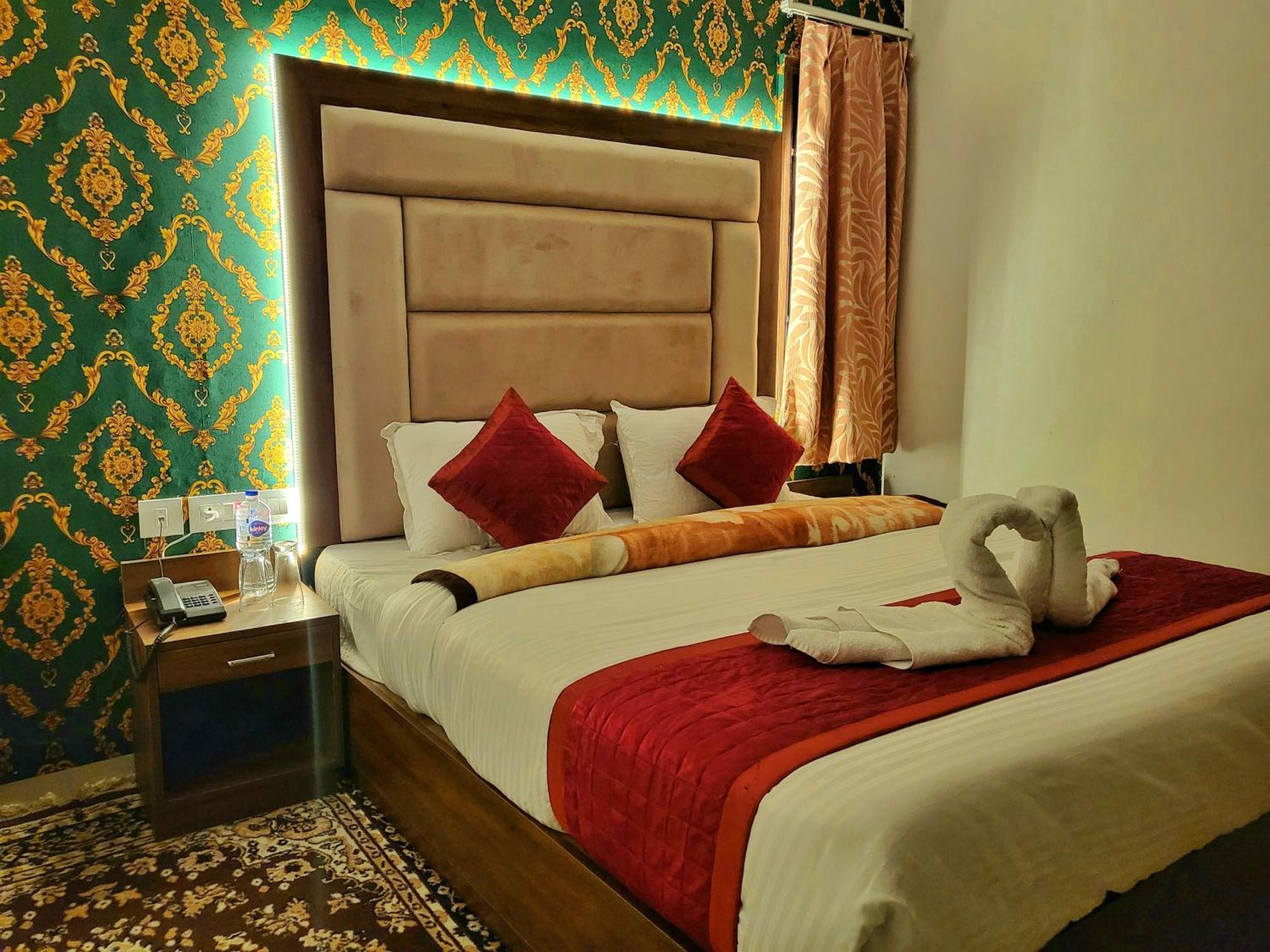 Bay Leaf By Live Inn Shimla Ngoại thất bức ảnh